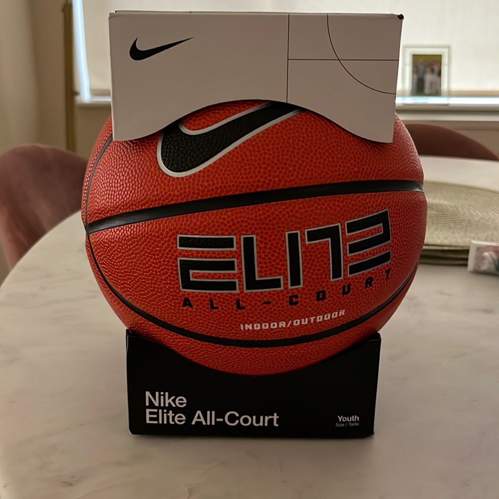 Nike elite all court basketball